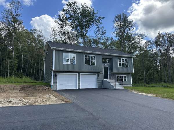 5.75 Acres of Residential Land with Home for Sale in Brooklyn, Connecticut