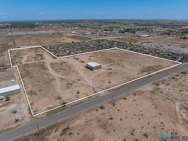 10 Acres of Improved Commercial Land for Sale in Roswell, New Mexico