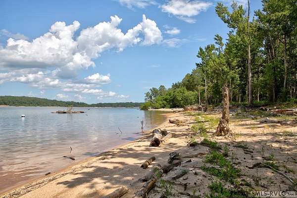 9.6 Acres of Residential Land for Sale in Buffalo Junction, Virginia