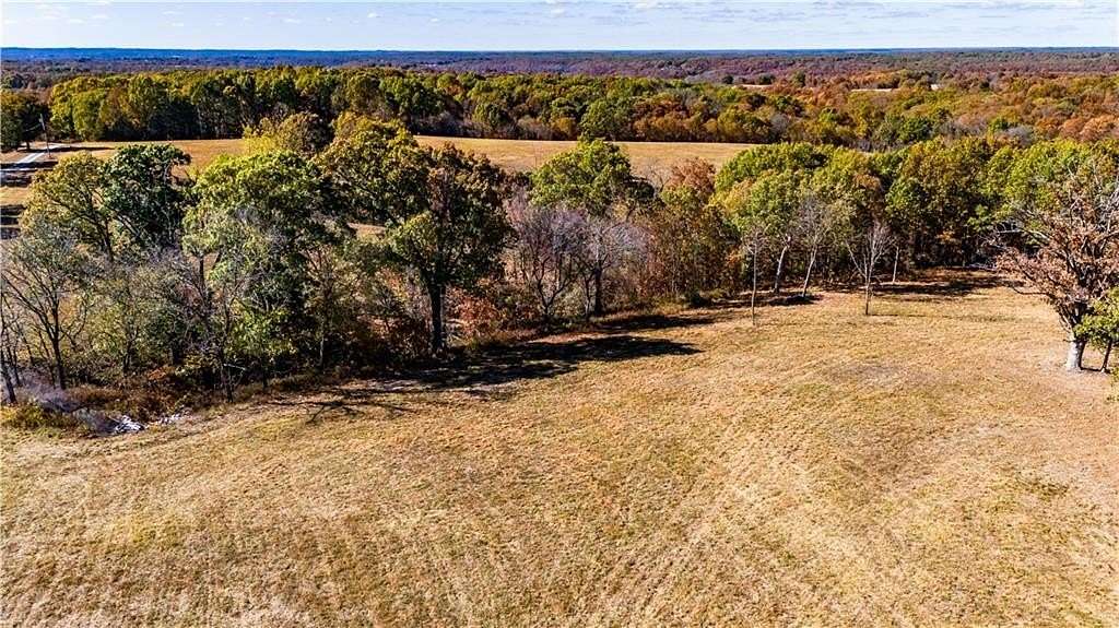 18 Acres of Recreational Land for Sale in Washburn, Missouri
