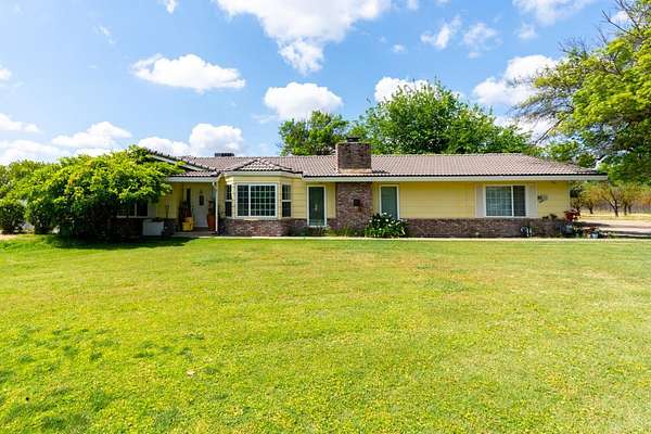 1.74 Acres of Residential Land with Home for Sale in Merced, California