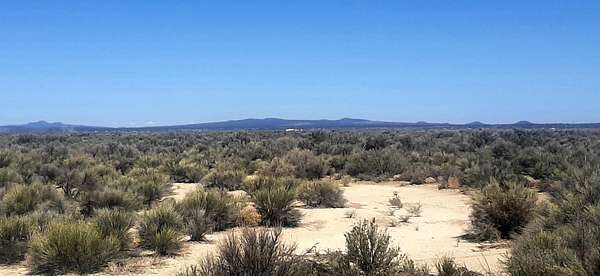 4.88 Acres of Recreational Land for Sale in Christmas Valley, Oregon