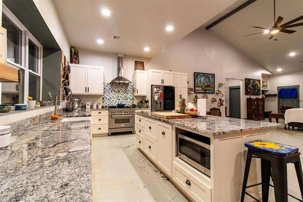 10.1 Acres of Land with Home for Sale in Wellston, Oklahoma