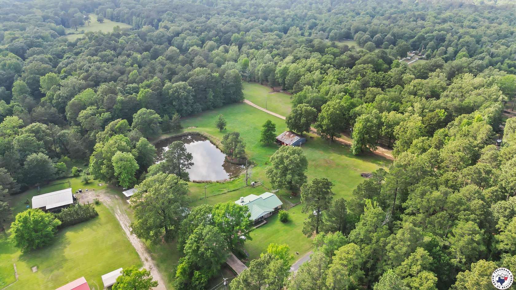 3.8 Acres of Residential Land with Home for Sale in Texarkana, Arkansas