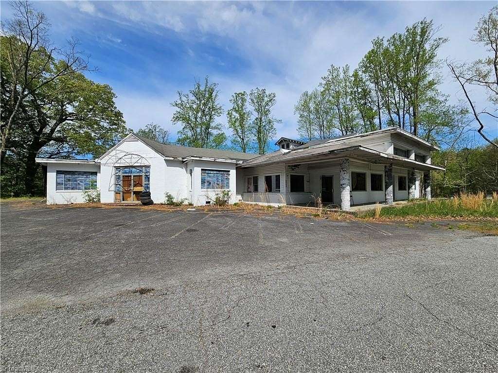 5 Acres of Commercial Land for Sale in Danbury, North Carolina