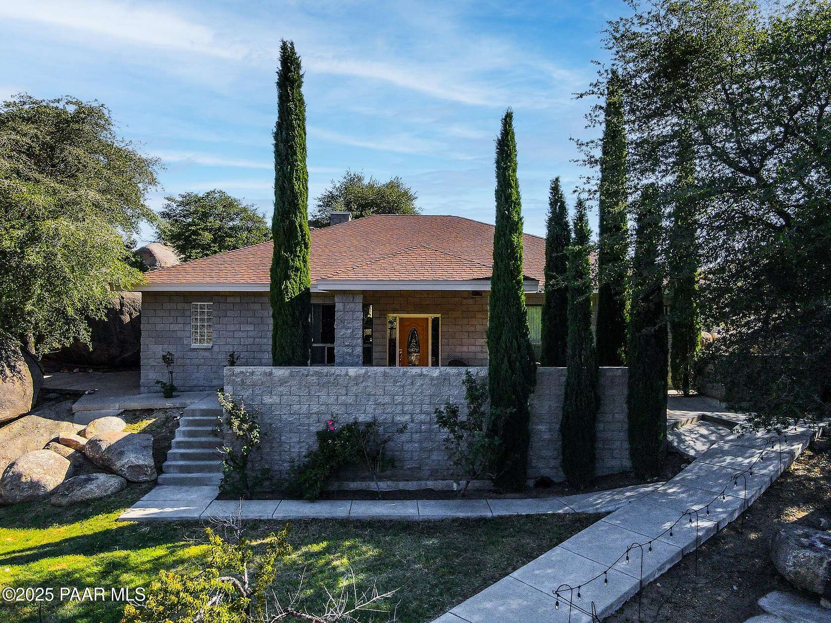 2.27 Acres of Residential Land with Home for Sale in Yarnell, Arizona