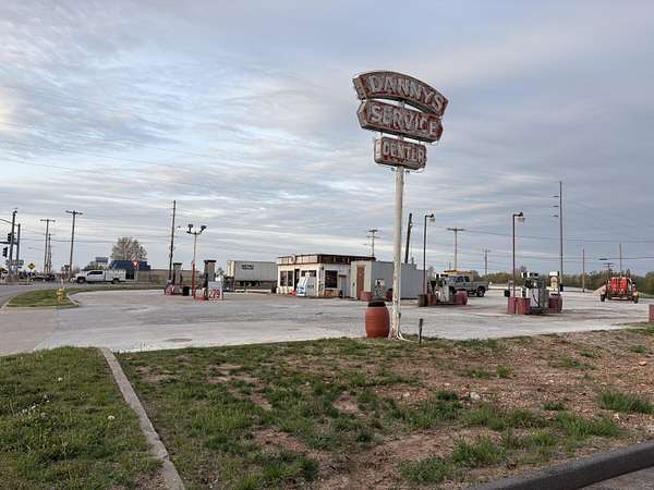 1.3 Acres of Improved Commercial Land for Sale in Springfield, Missouri