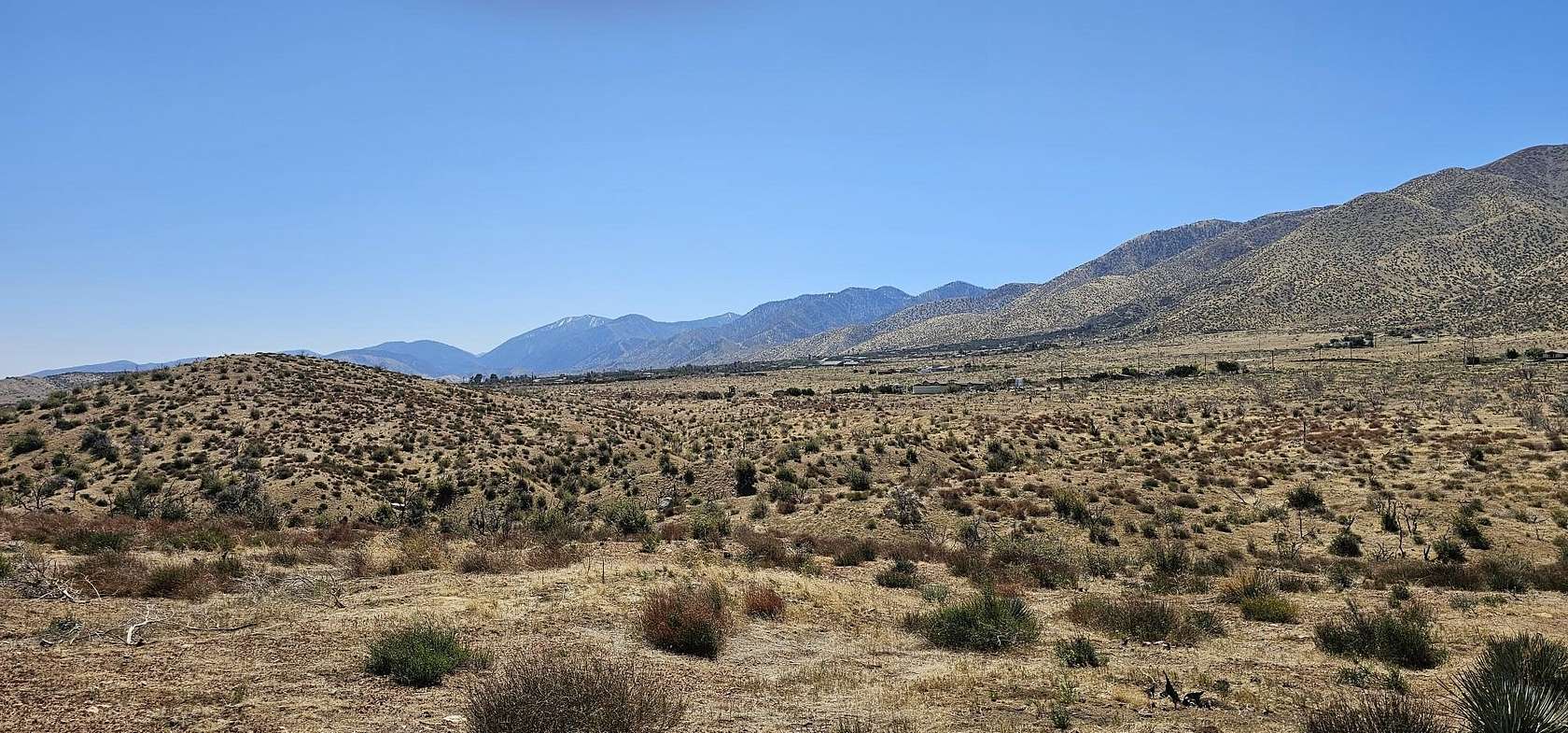 80 Acres of Land for Sale in Juniper Hills, California