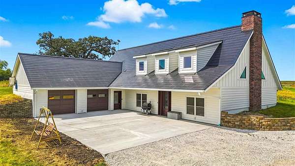 1.65 Acres of Residential Land with Home for Sale in West Lancaster Township, Iowa