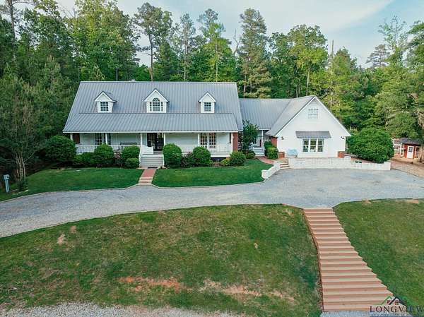 29.5 Acres of Land with Home for Sale in Jefferson, Texas