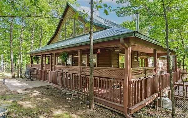 1.7 Acres of Residential Land with Home for Sale in Kansas, Oklahoma