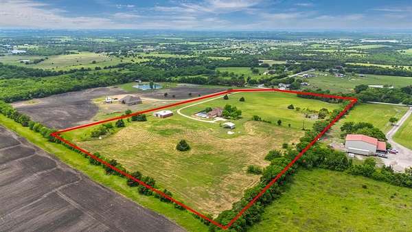 15 Acres of Land with Home for Sale in Royse City, Texas
