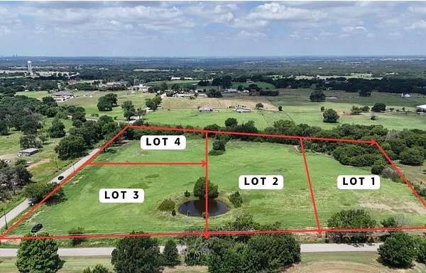 2.5 Acres of Residential Land for Sale in Aubrey, Texas