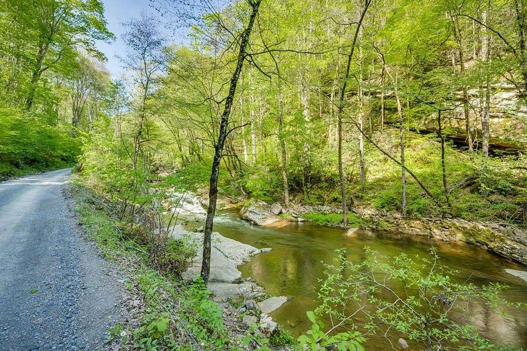 39 Acres of Recreational Land for Sale in Saltville, Virginia