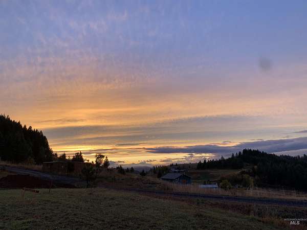 2.5 Acres of Residential Land for Sale in Kamiah, Idaho