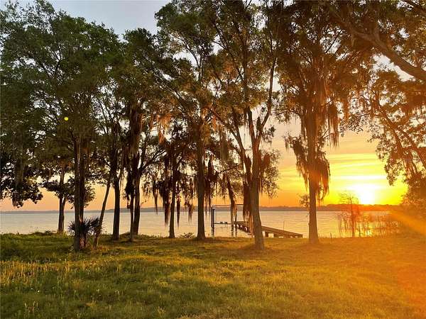 2.89 Acres of Land for Sale in Palm Harbor, Florida