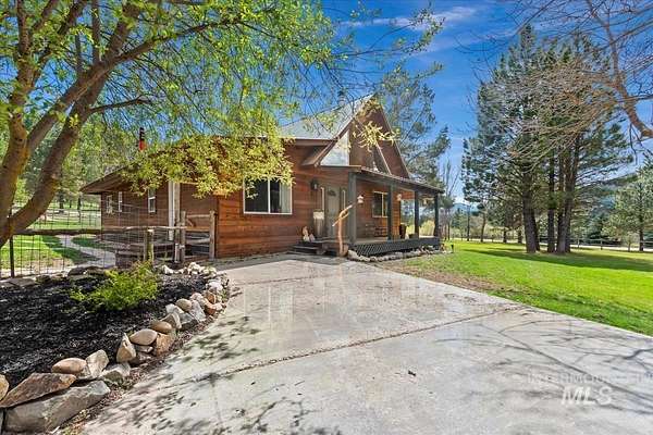 2 Acres of Residential Land with Home for Sale in Garden Valley, Idaho