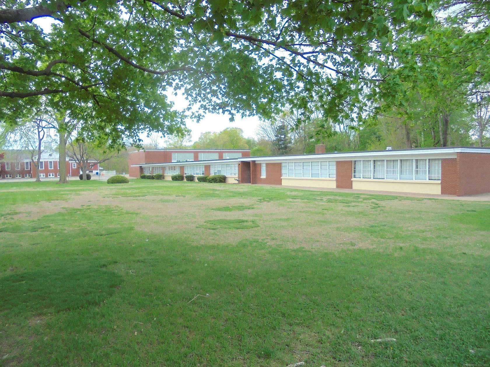 9 Acres of Improved Mixed-Use Land for Sale in East Hartford, Connecticut