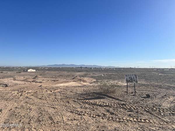 1.25 Acres of Residential Land for Sale in Tonopah, Arizona