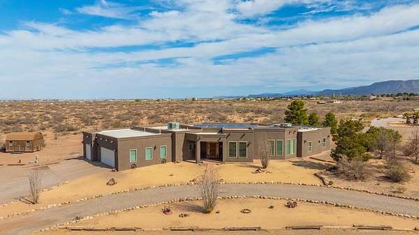 10.4 Acres of Land with Home for Sale in Alamogordo, New Mexico