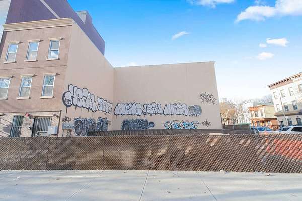 0.02 Acres of Mixed-Use Land for Sale in Brooklyn, New York