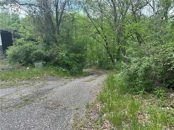 0.92 Acres of Commercial Land for Sale in South Charleston, West Virginia