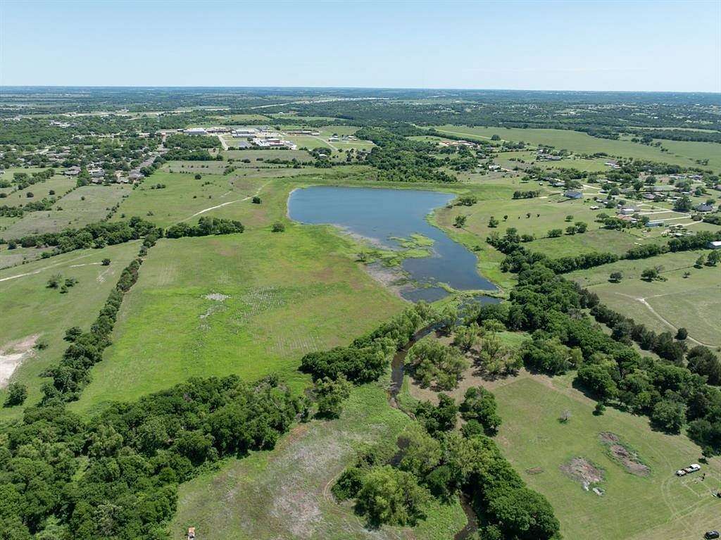 77 Acres of Improved Land for Sale in Lorena, Texas