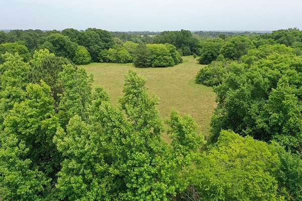 14 Acres of Land for Sale in Elkhart, Texas