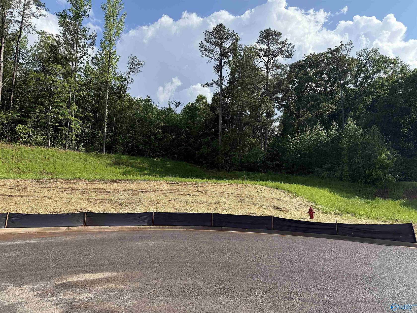 0.34 Acres of Residential Land for Sale in Guntersville, Alabama