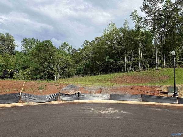 0.36 Acres of Residential Land for Sale in Guntersville, Alabama