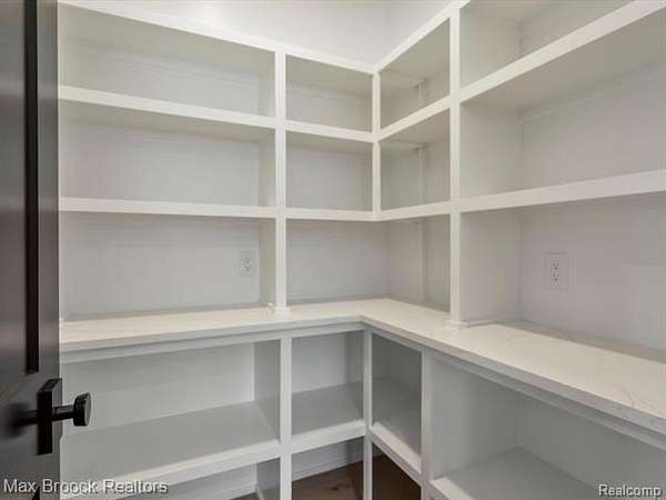 2 Acres of Residential Land with Home for Sale in Hartland, Michigan