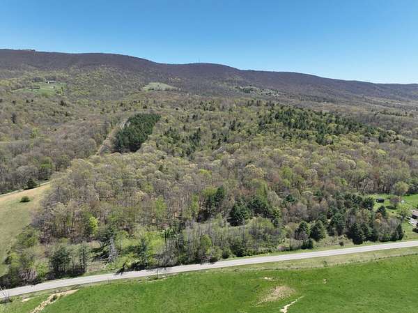 23.6 Acres of Recreational Land for Sale in Hot Springs, Virginia
