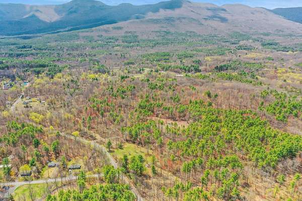 6 Acres of Residential Land for Sale in Cairo, New York