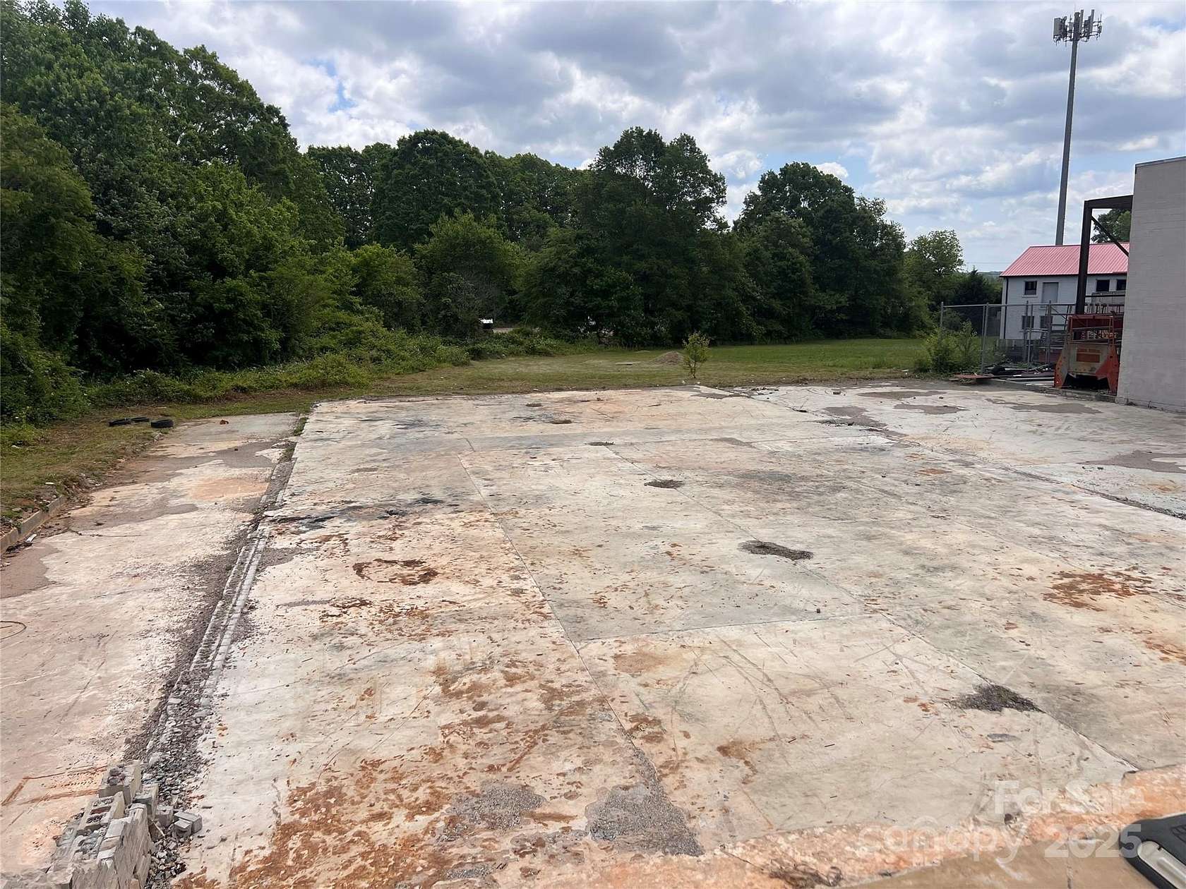 1.55 Acres of Commercial Land for Sale in Statesville, North Carolina