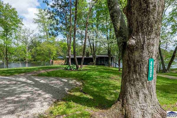 3.17 Acres of Residential Land with Home for Sale in Terre Haute, Indiana