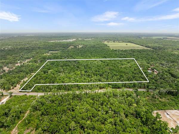 28 Acres of Recreational Land & Farm for Sale in Old Town, Florida