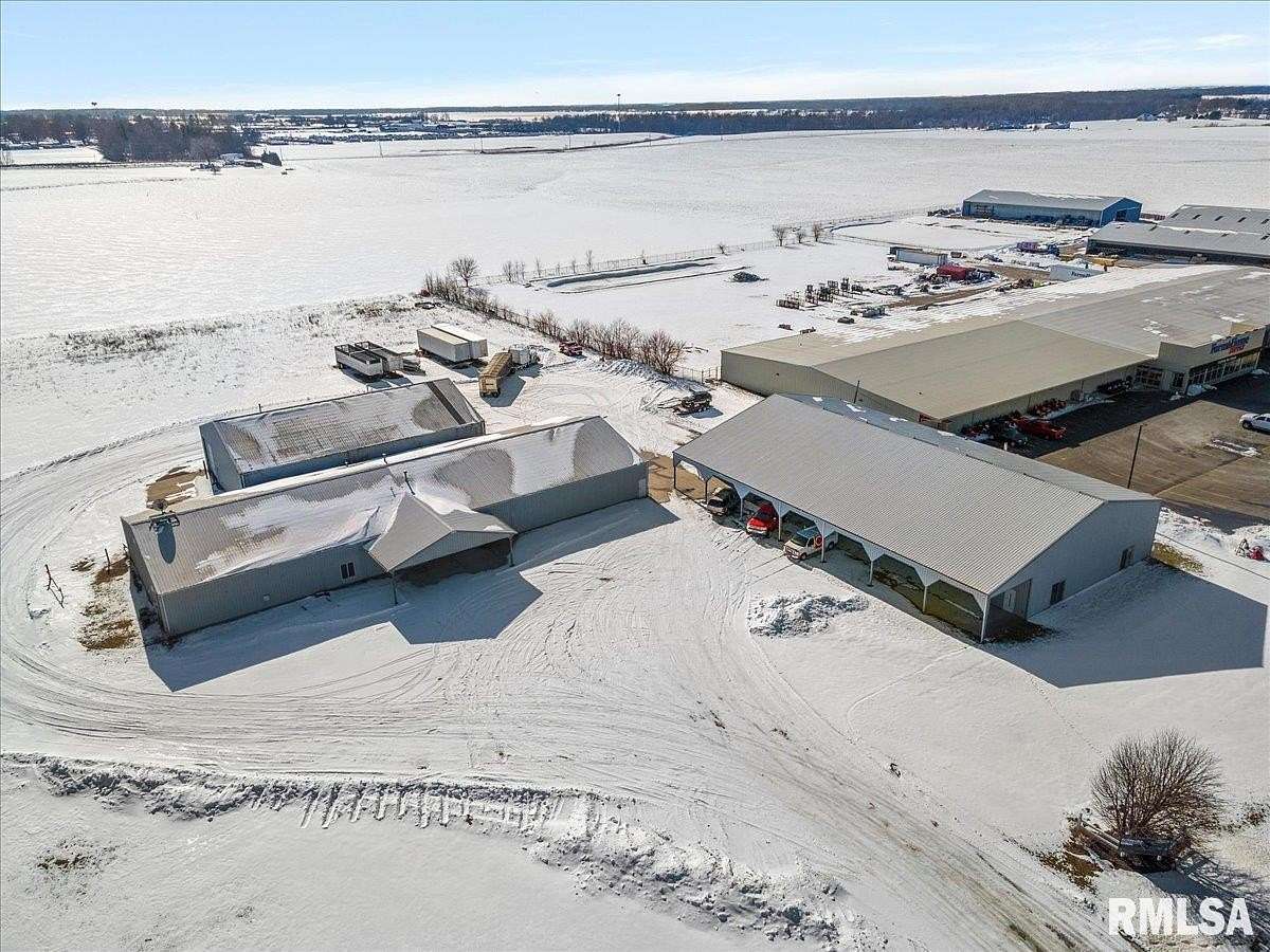 5 Acres of Improved Commercial Land for Lease in Taylorville, Illinois