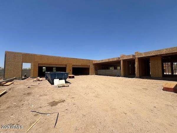 1.5 Acres of Residential Land with Home for Sale in Scottsdale, Arizona