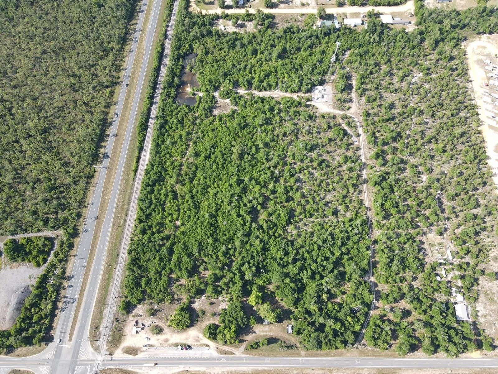 27 Acres of Commercial Land for Sale in Youngstown, Florida