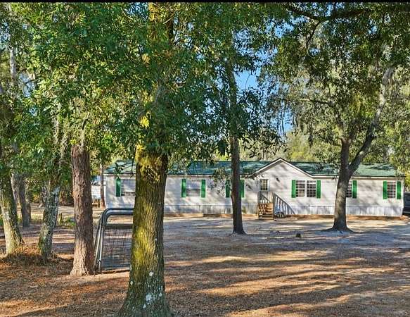 2 Acres of Residential Land with Home for Sale in Dade City, Florida