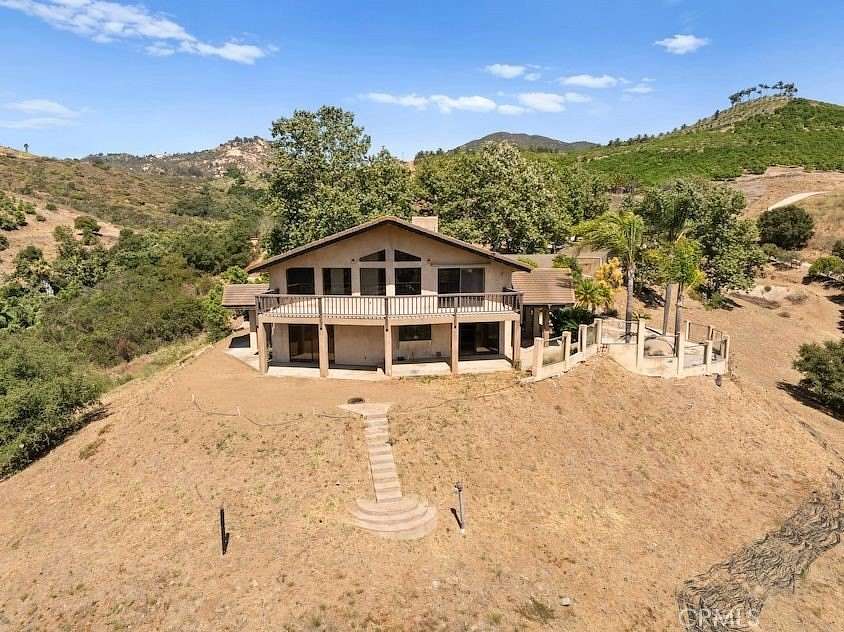 19 Acres of Land with Home for Sale in Fallbrook, California