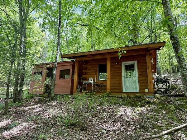 18.5 Acres of Recreational Land with Home for Sale in New Castle, Virginia
