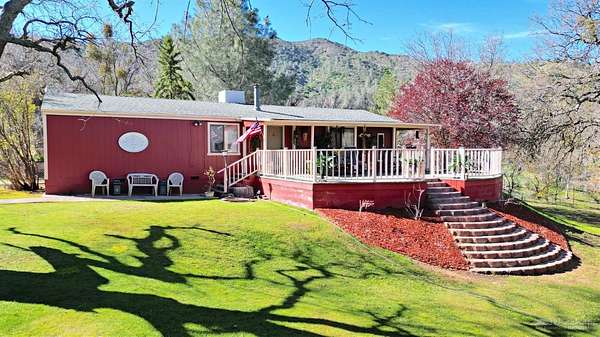 21.4 Acres of Land with Home for Sale in Caliente, California