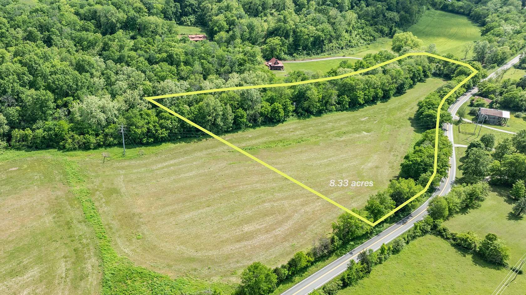 8.33 Acres of Agricultural Land for Sale in Santa Fe, Tennessee