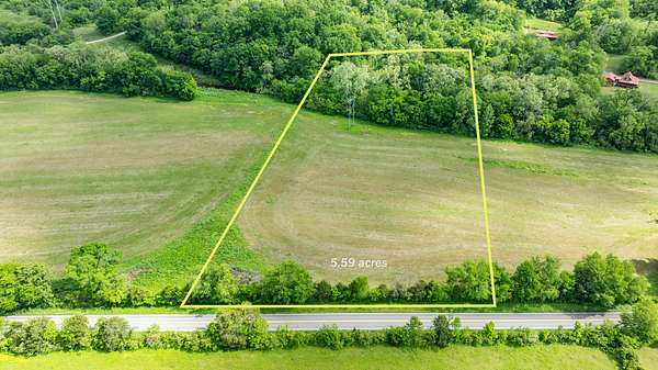 5.59 Acres of Agricultural Land for Sale in Santa Fe, Tennessee