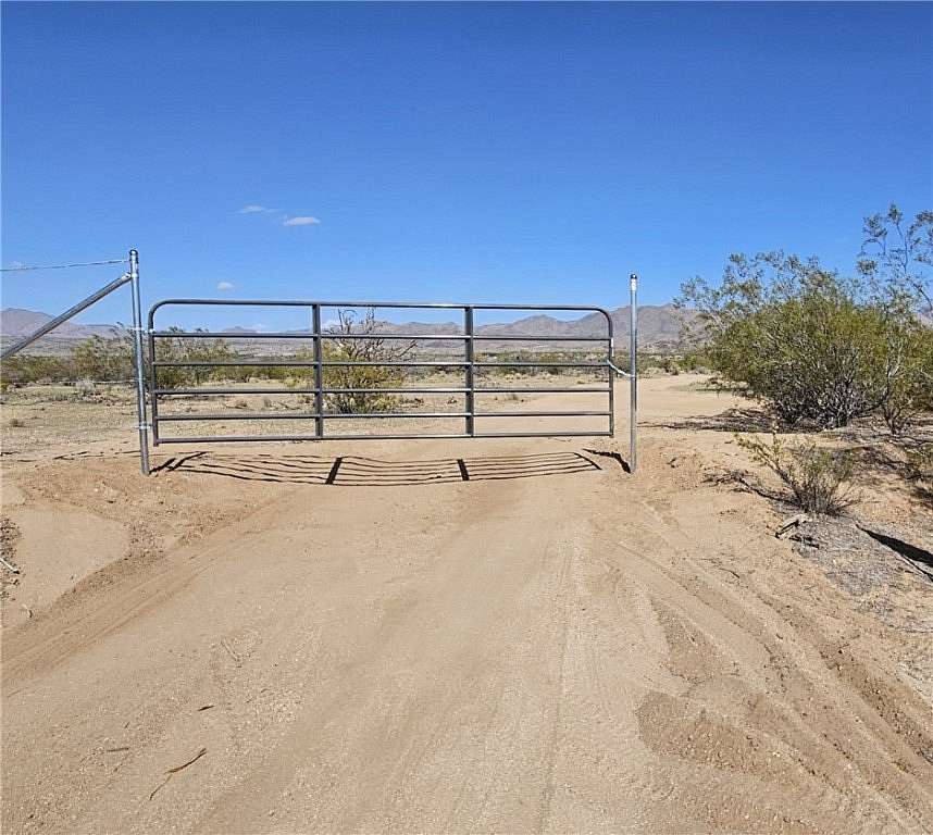 37.9 Acres of Land for Sale in Kingman, Arizona
