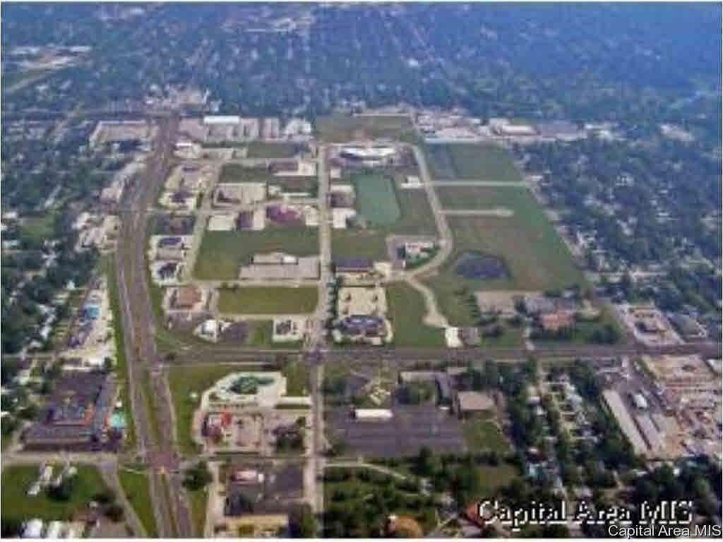 0.98 Acres of Commercial Land for Sale in Springfield, Illinois