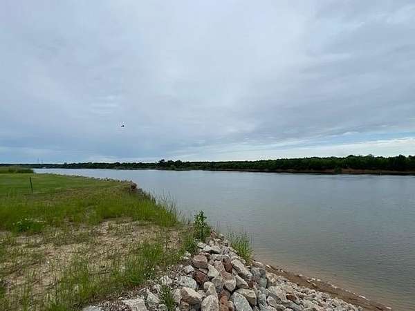 0.77 Acres of Residential Land for Sale in Savannah, Tennessee