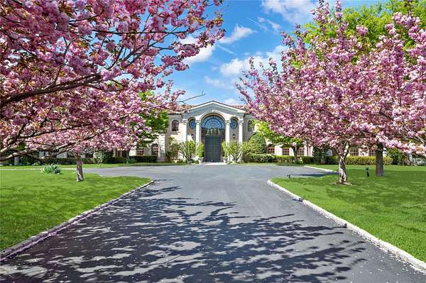 4.2 Acres of Residential Land with Home for Sale in Old Westbury, New York