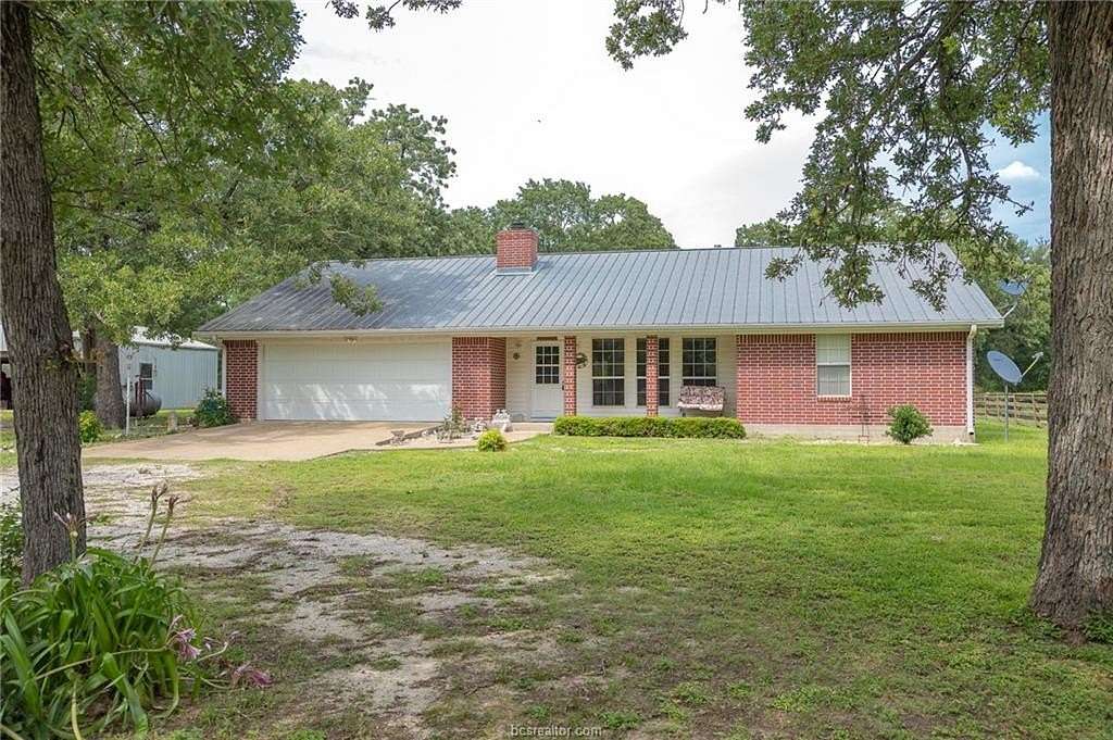 29.7 Acres of Land with Home for Sale in Madisonville, Texas